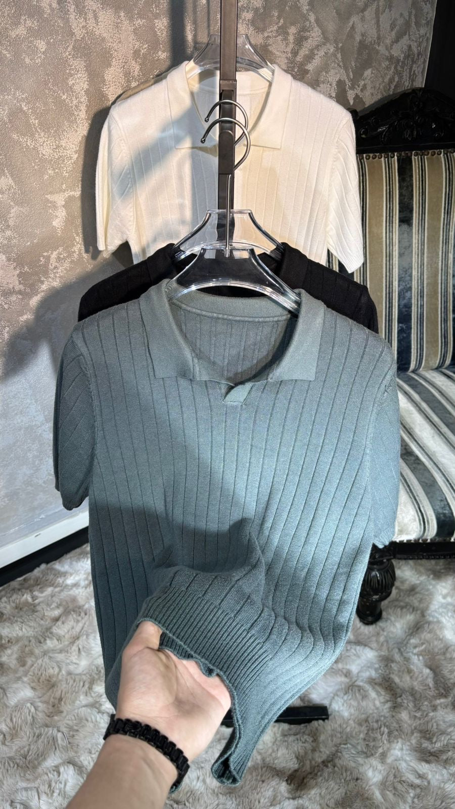 T shirt old money